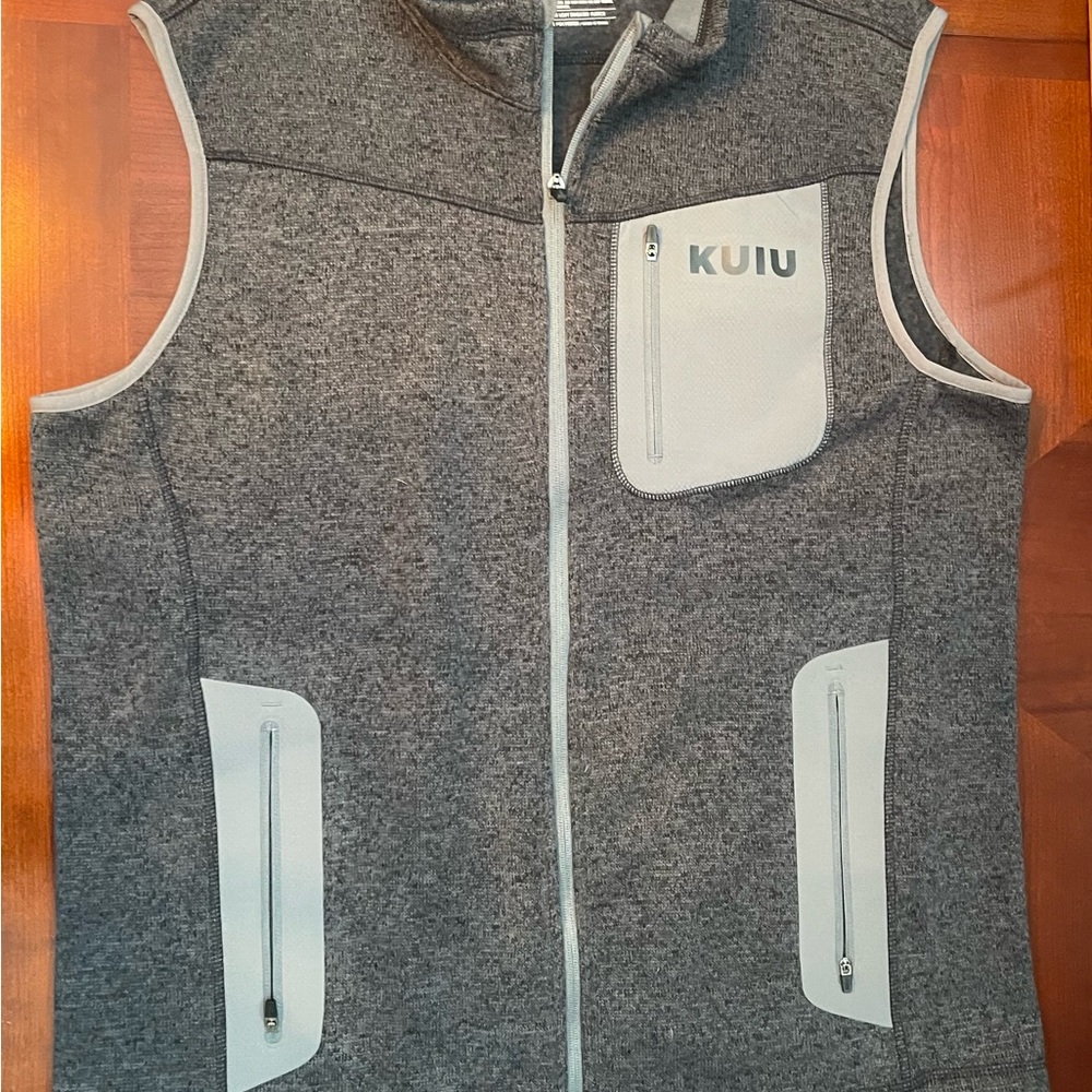 KUIU Gray and White Vest